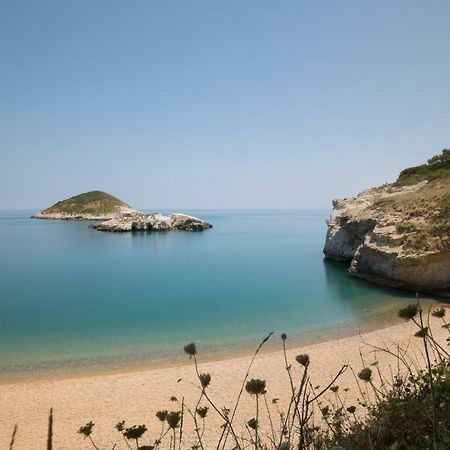 Baia Di Campi Hotel Vieste Bagian luar foto