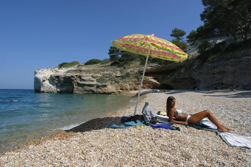 Baia Di Campi Hotel Vieste Bagian luar foto